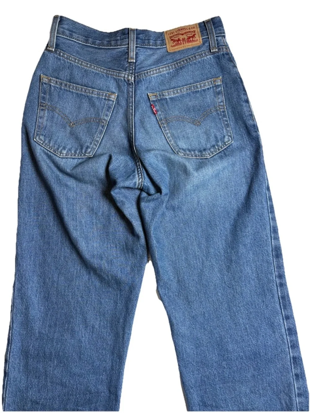 Levis '94 Baggy Jeans size 25 Medium Wash Relaxed Fit Straight Leg Mid Rise